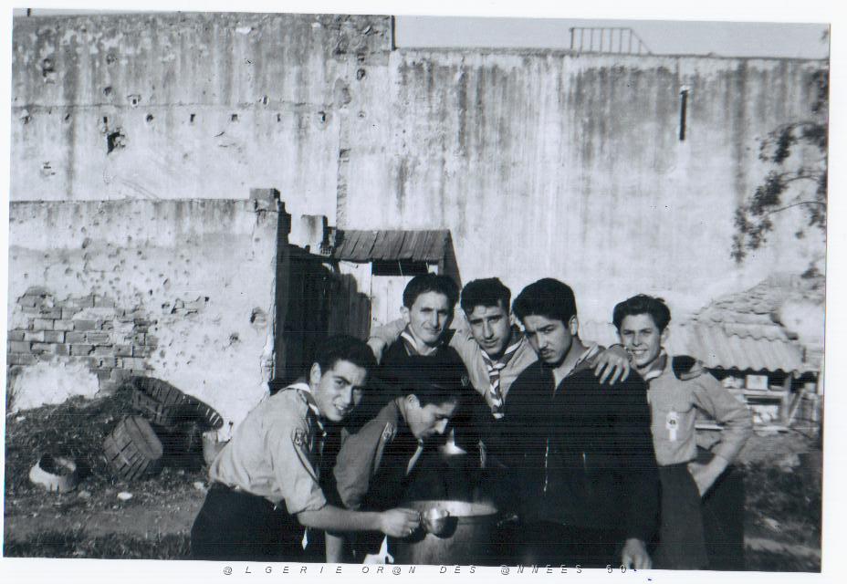 EIF D ORANIE 73 jacquie mon frere en partant de la gauche.jpg